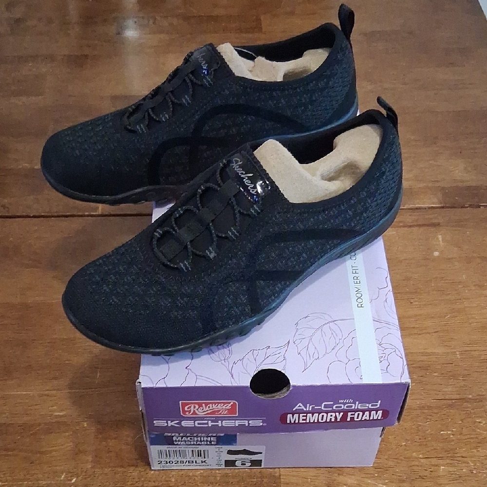 Skechers FortuneKnit Black Women's Sneakers with Air-Cooled Memory Foam